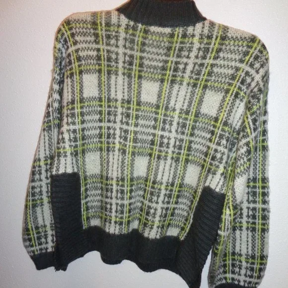 NINE West Plaid Sweater Size Large NWT - Picture 7 of 10